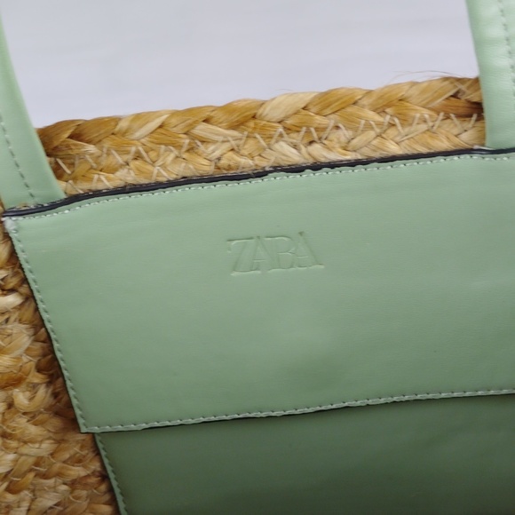 Zara Straw Tote Handbag. - Picture 10 of 13